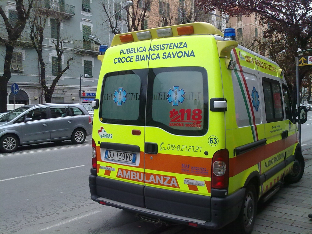 Ambulanza, soccorso, Croce Bianca