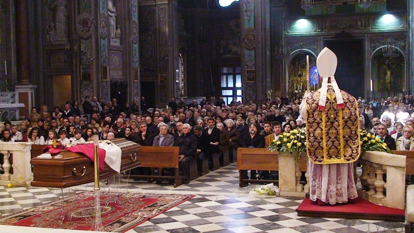 Pietra Ligure - funerali Don Luigi Rembado