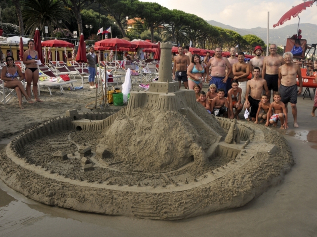 alassio - castelli di sabbia