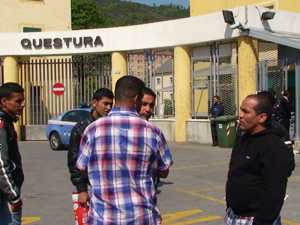 Tunisini e profughi a Savona
