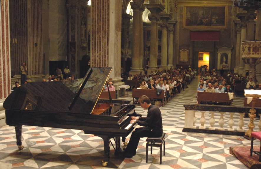 Concerto pianoforte chiesa