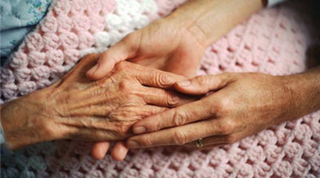 Alzheimer, Viale: “Maggiore integrazione tra ospedale e territorio per dare più sostegno a famiglie e pazienti”