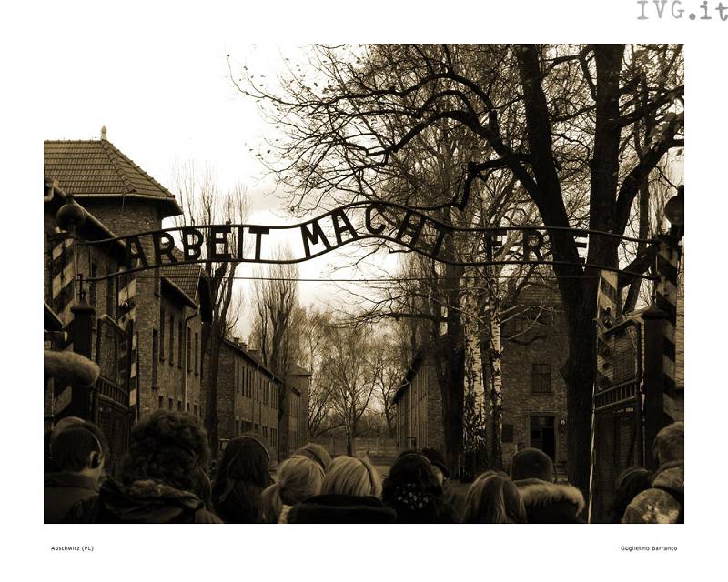 mostra olocausto genova campo concentramento