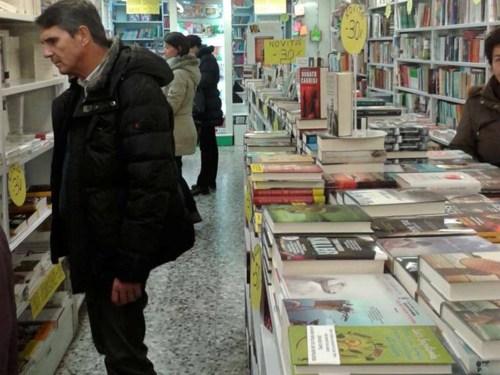 Loano, tra crisi e nuovi supporti tecnologici chiude la storica libreria DF 24
