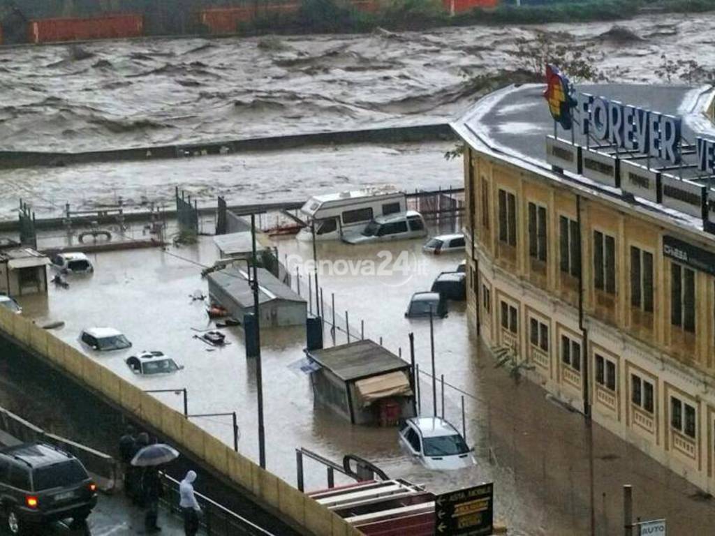 alluvione genova 15 novembre