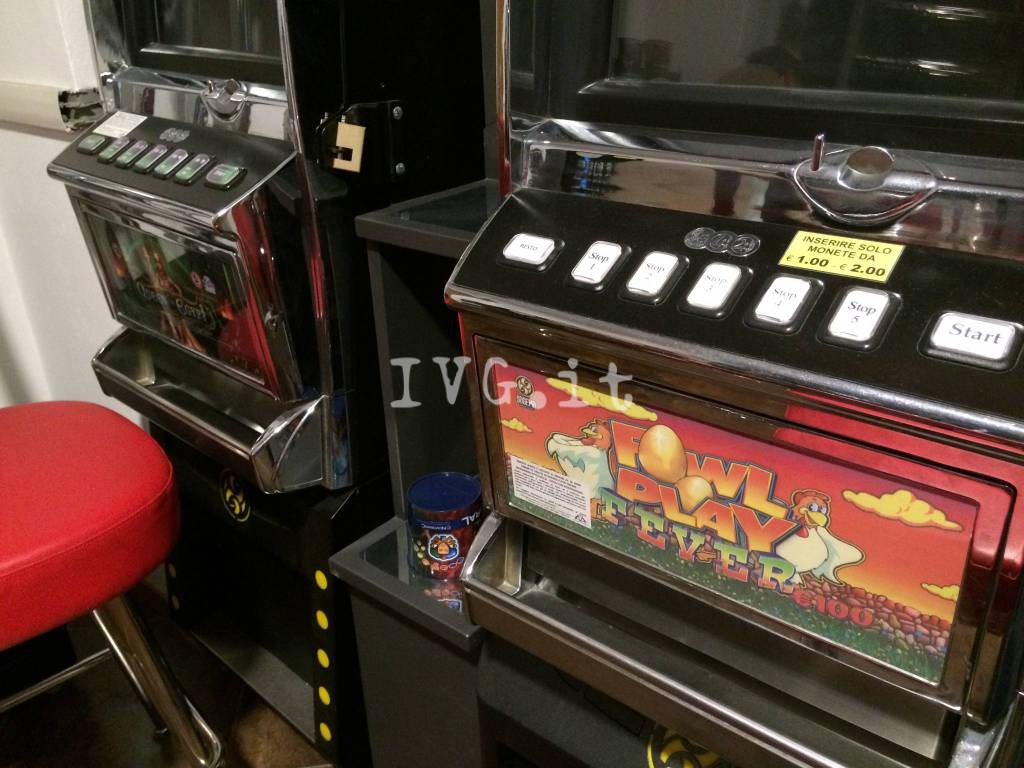slot machine sala giochi