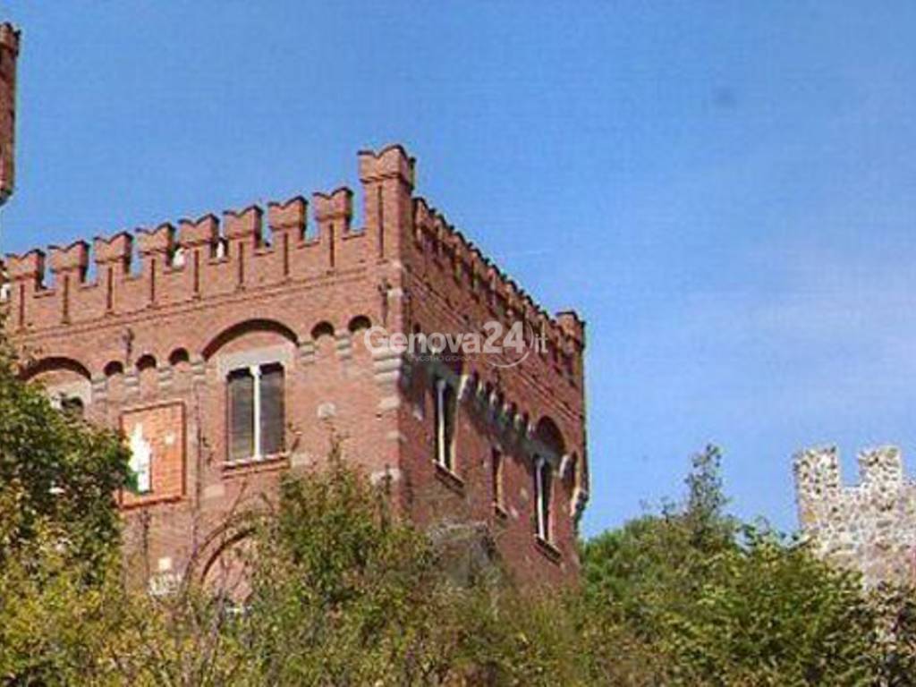 Castello Parodi di San Cipriano a Serra Riccò