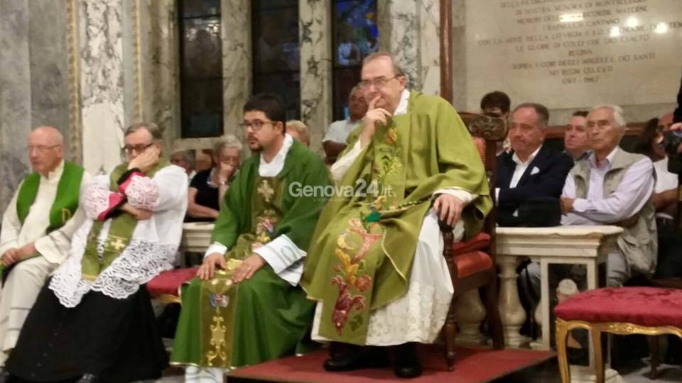 Don Stefano Curotto, con il vescovo Tanasini