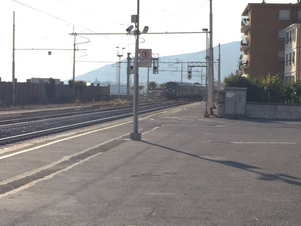 Allarme alla stazione ferroviaria di Pietra Ligure