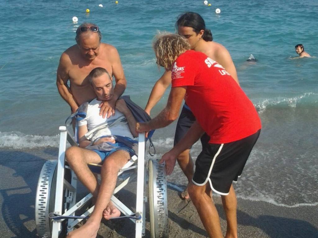Loano Bagni Delfino area disabili spiaggia