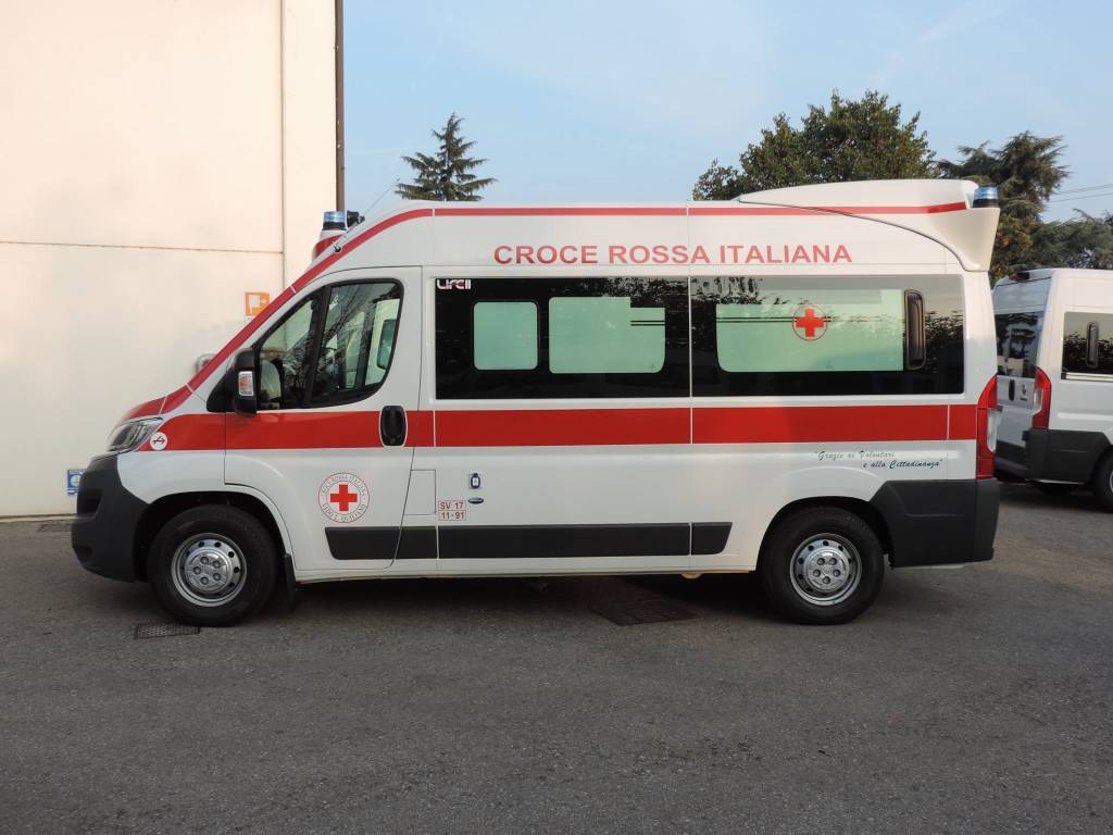 nuova ambulanza croce rossa vado