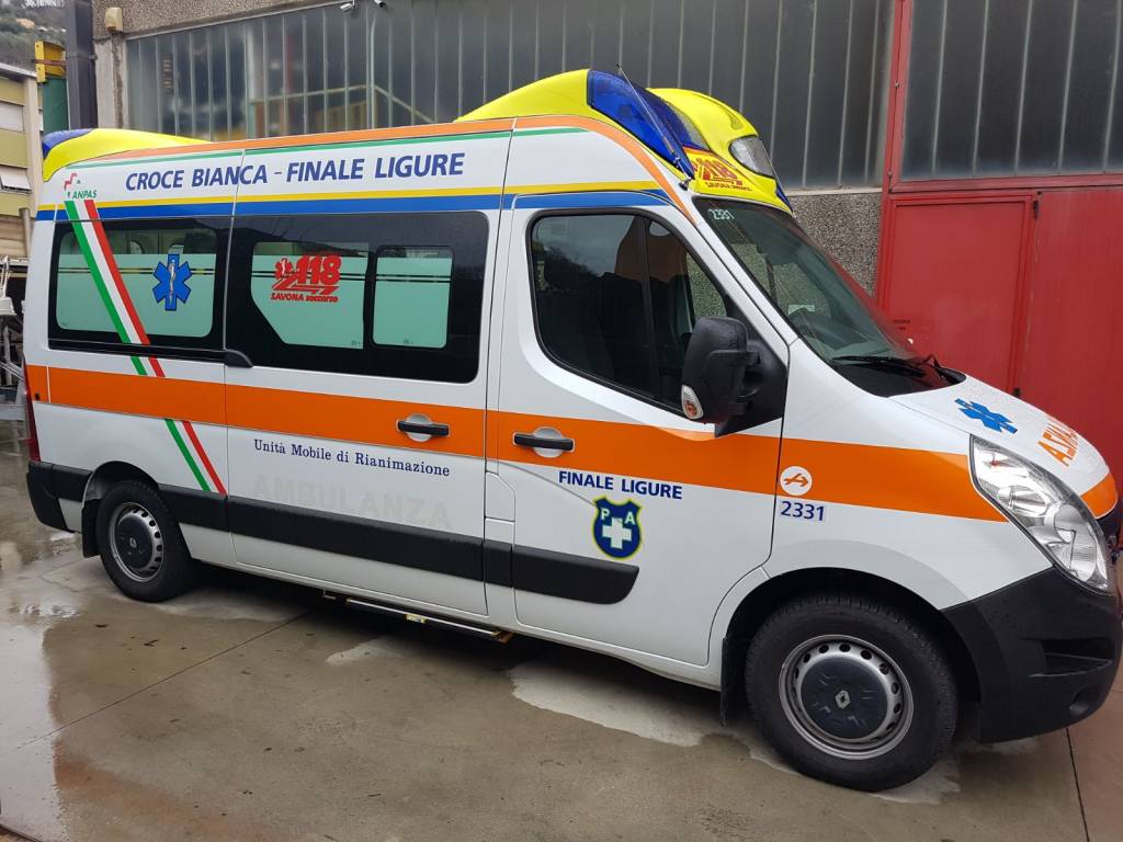 ambulanza croce bianca finale