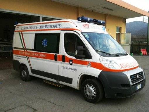 NON USARE ambulanza croce bianca cairo