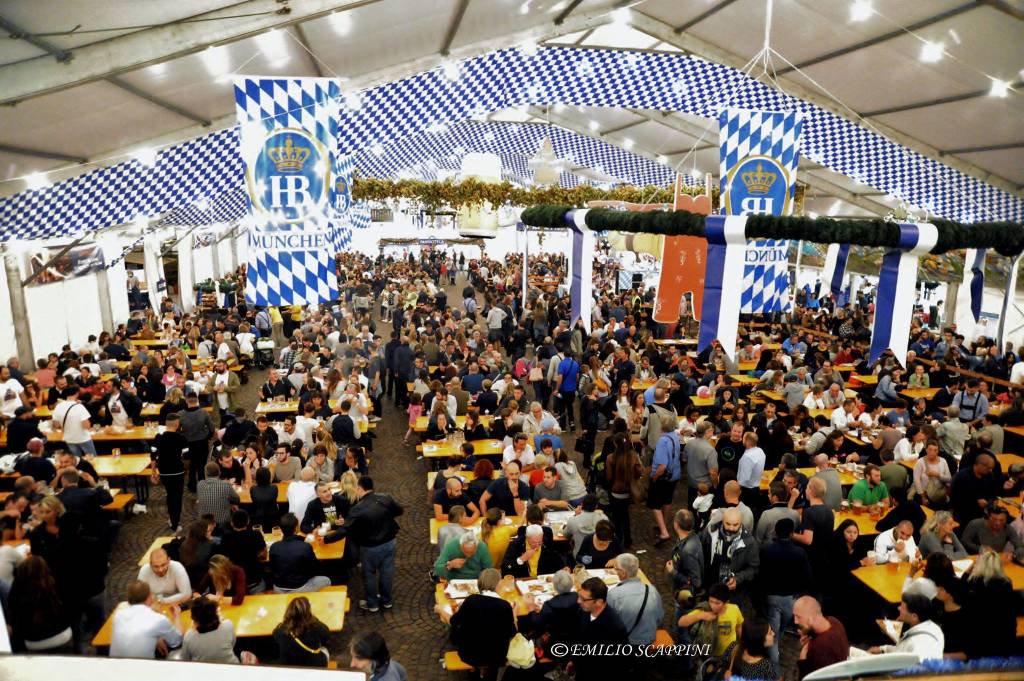 Oltre 100 mila visitatori all\'Oktoberfest di Genova e una città che vuole ripartire