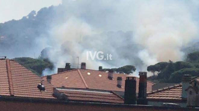 Arrestato dai carabinieri il piromane ritenuto responsabile degli incendi di Noli e Spotorno