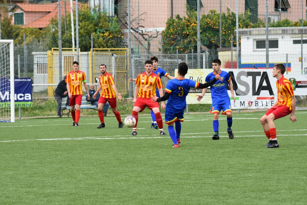 Calcio, Juniores: Dianese e Golfo contro Celle Ligure