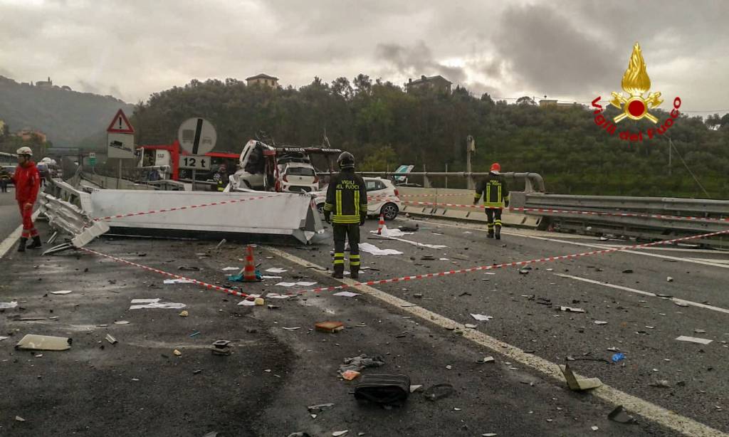 Incidente A12 tra Sestri Levante e Lavagna