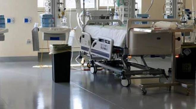 Covid, Nursing Up: “Continuano ad ammalarsi 350 infermieri al giorno, discutibili criteri di sicurezza”