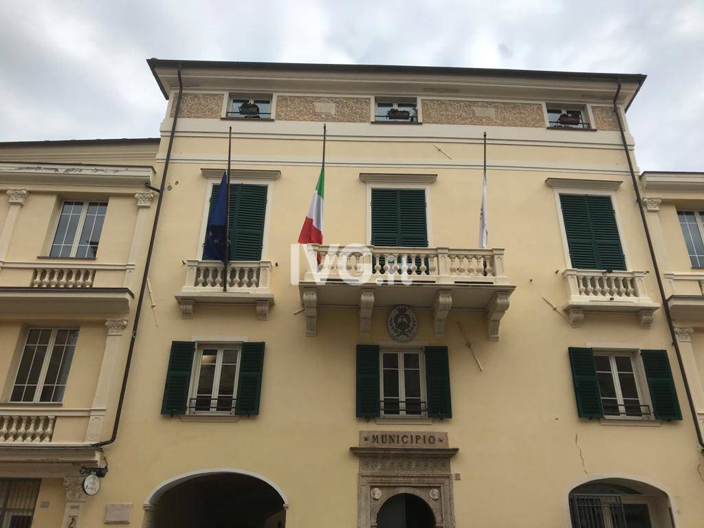 Flora Pietra Ligure, Carrara: “Occasione persa di ridare alla città una struttura per lo svago e l’intrattenimento turistico”