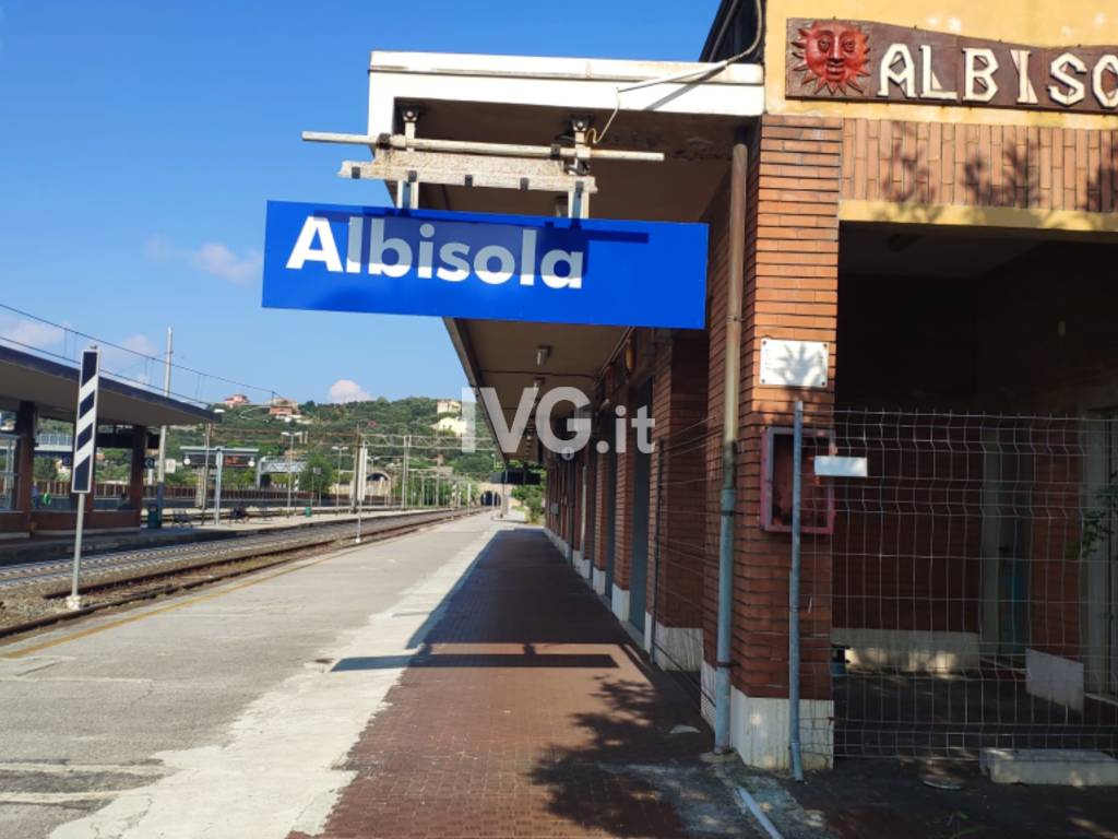 Stazione ferroviaria Albisola