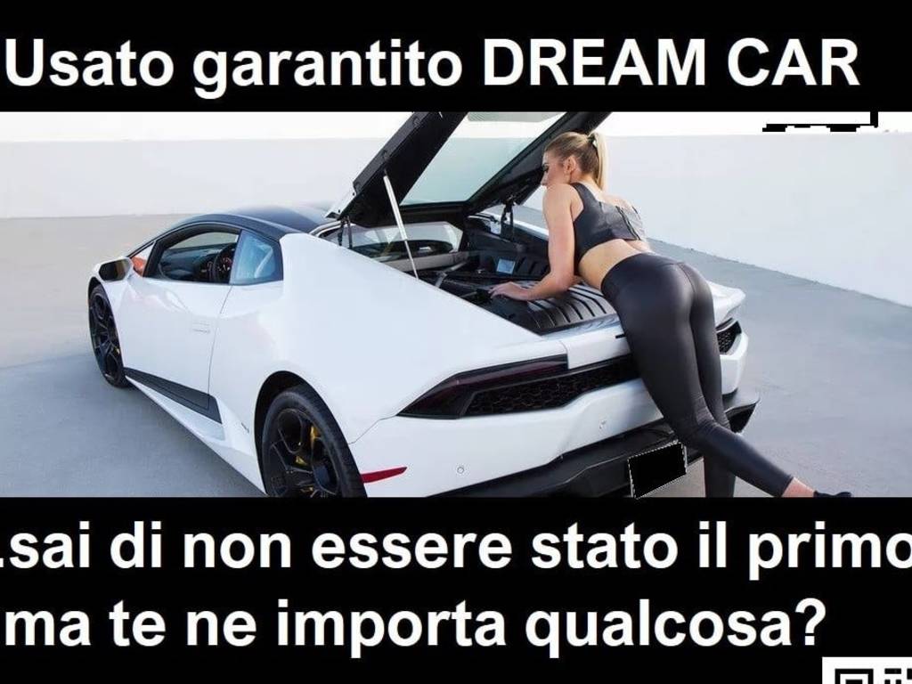 dream car pubblicità donna usato
