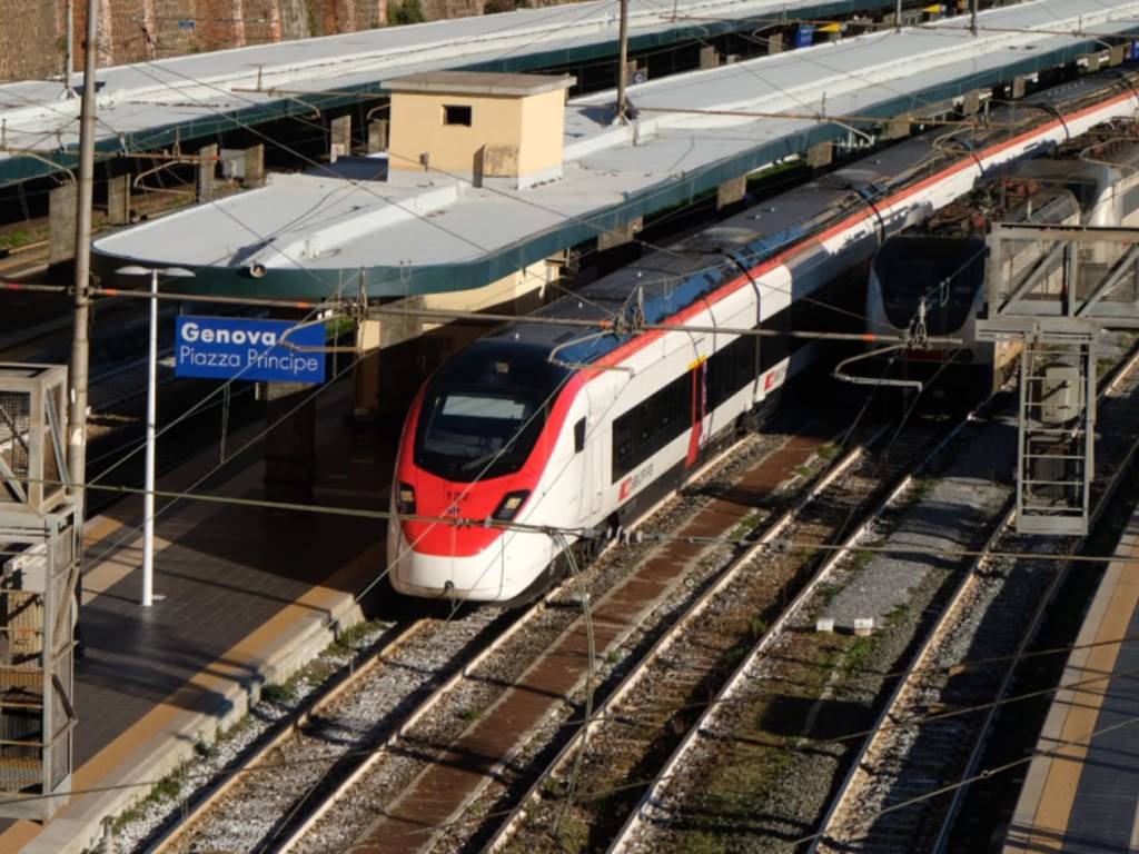 Il primo treno EuroCity Zurigo-Genova a Principe