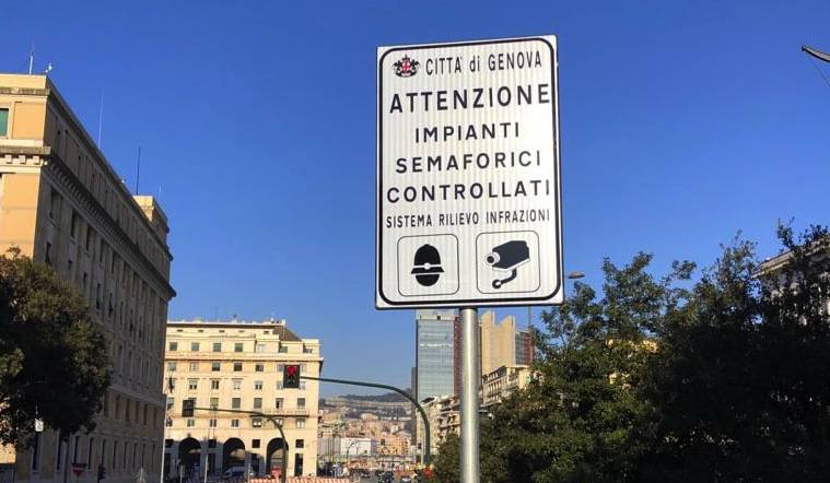 cartelli semafori t red intelligenti