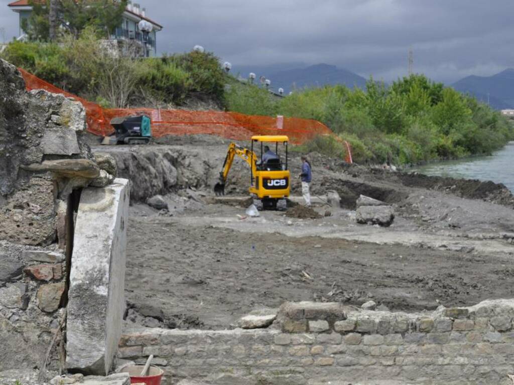 Albenga, primi ritrovamenti a San Clemente: trovata una grande piscina delle terme romane