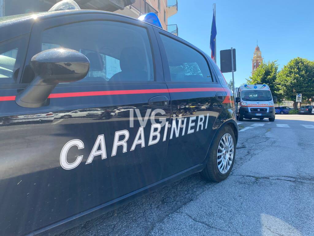 carabinieri ambulanza 118 generica
