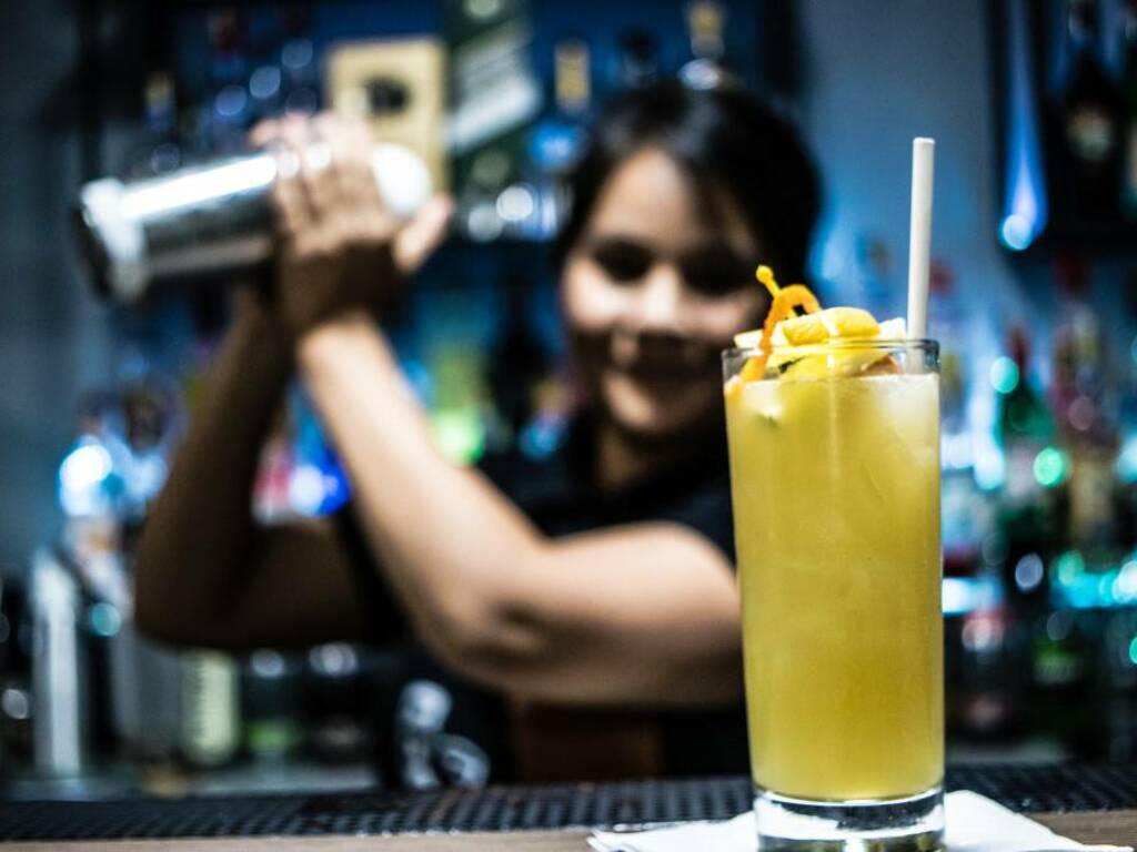 barista cocktail