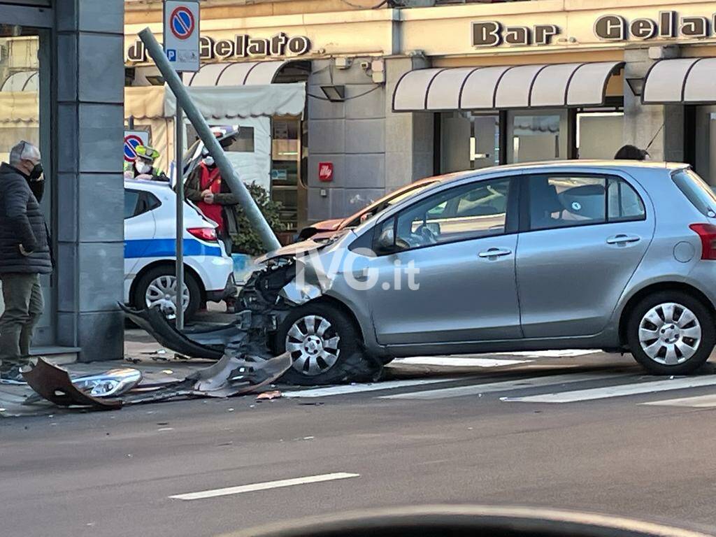 Incidente Savona Corso Mazzini