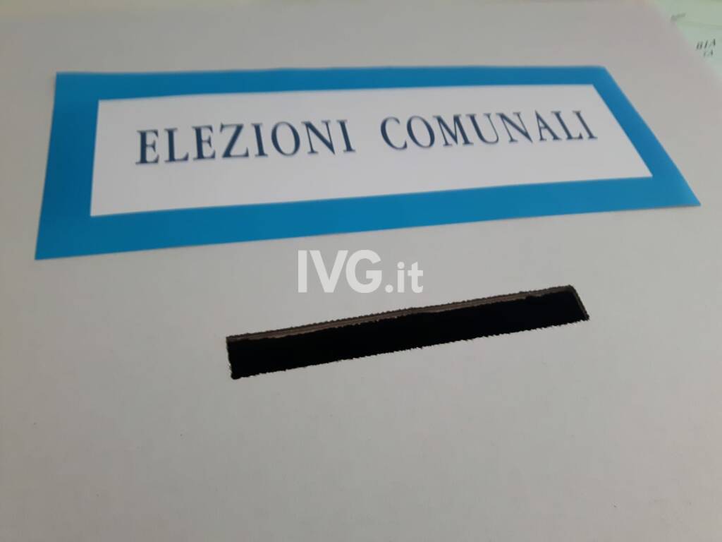 elezioni comunali amministrative urna generica votazioni