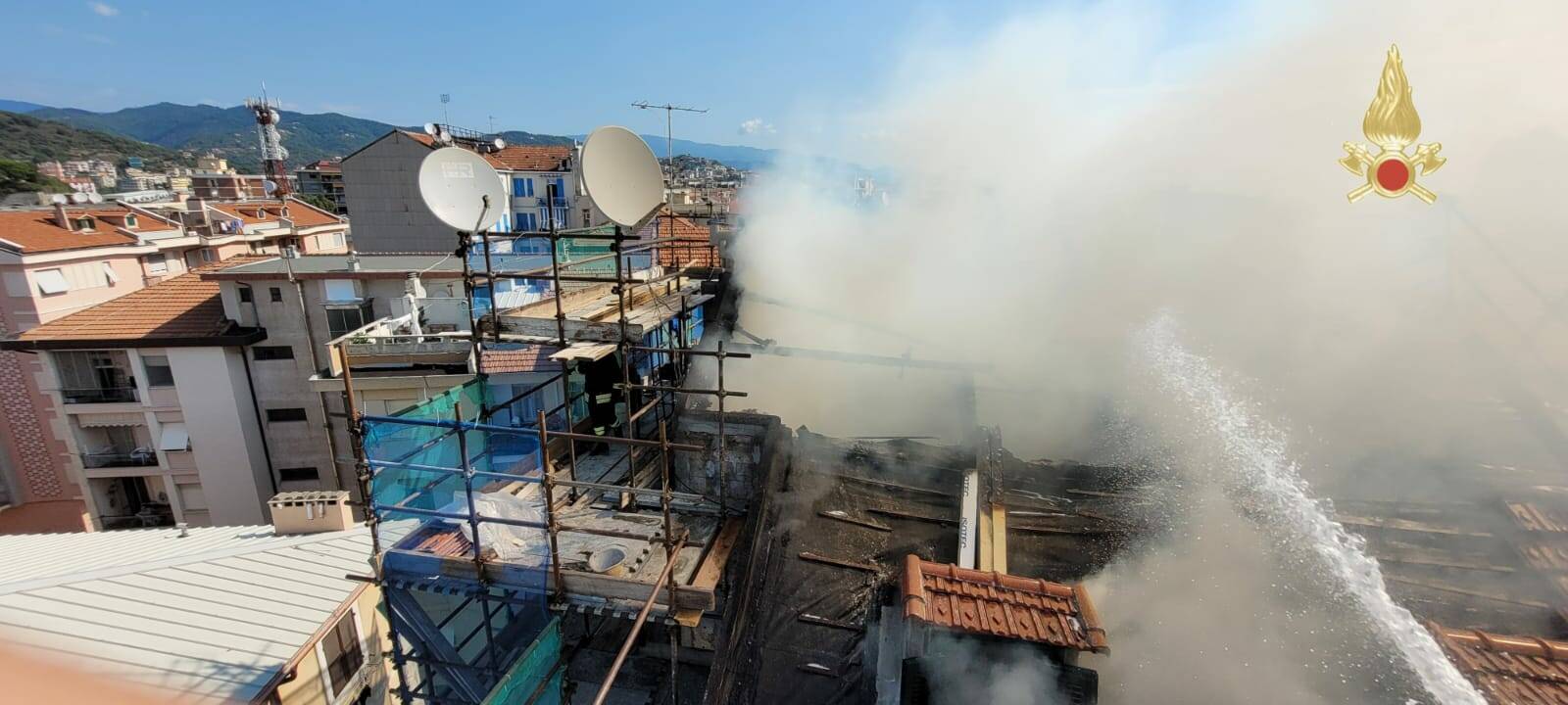 Incendio in via Bartoli a Savona