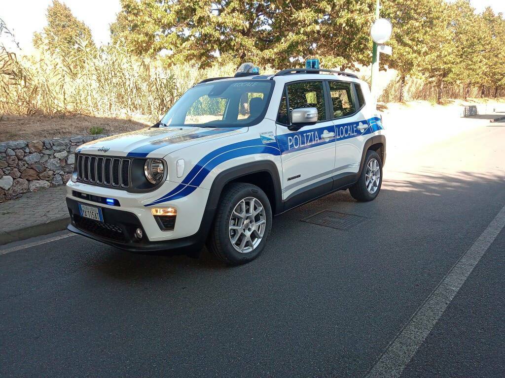 Borghetto, una nuova auto ibrida per la polizia locale