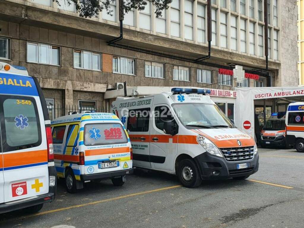 ambulanze pronto soccorso galliera