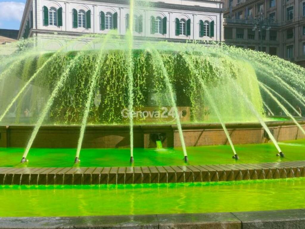 fontana de ferrari verde