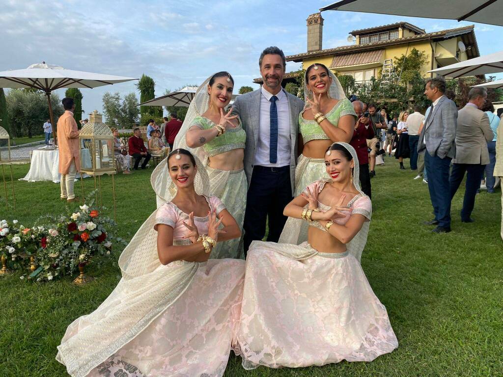 La Negma Dance dei savonesi Orlando torna in tv: balla con Raoul Bova e Chiara Giannetta in “Buongiorno Mamma”