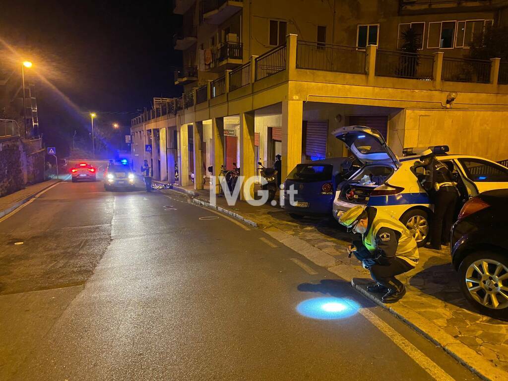 Schianto in via Ignazio Scotto: incidente mortale a Savona